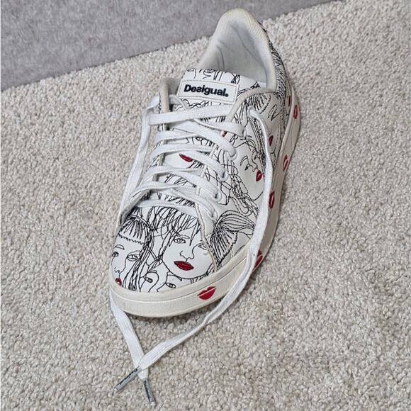 Desigual Women's Shoes Cosmic Caras Black and Red Graphic Sneakers SIZE 6 - Picture 10 of 11